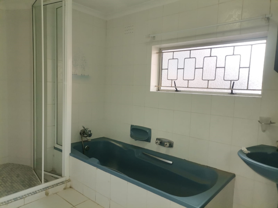 To Let 4 Bedroom Property for Rent in Durban North KwaZulu-Natal