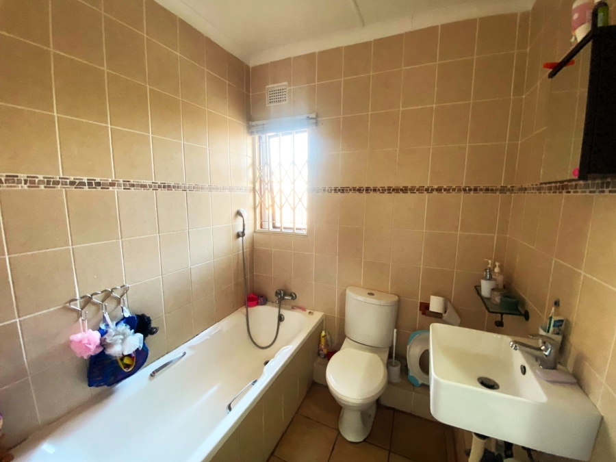 3 Bedroom Property for Sale in Meer En See KwaZulu-Natal