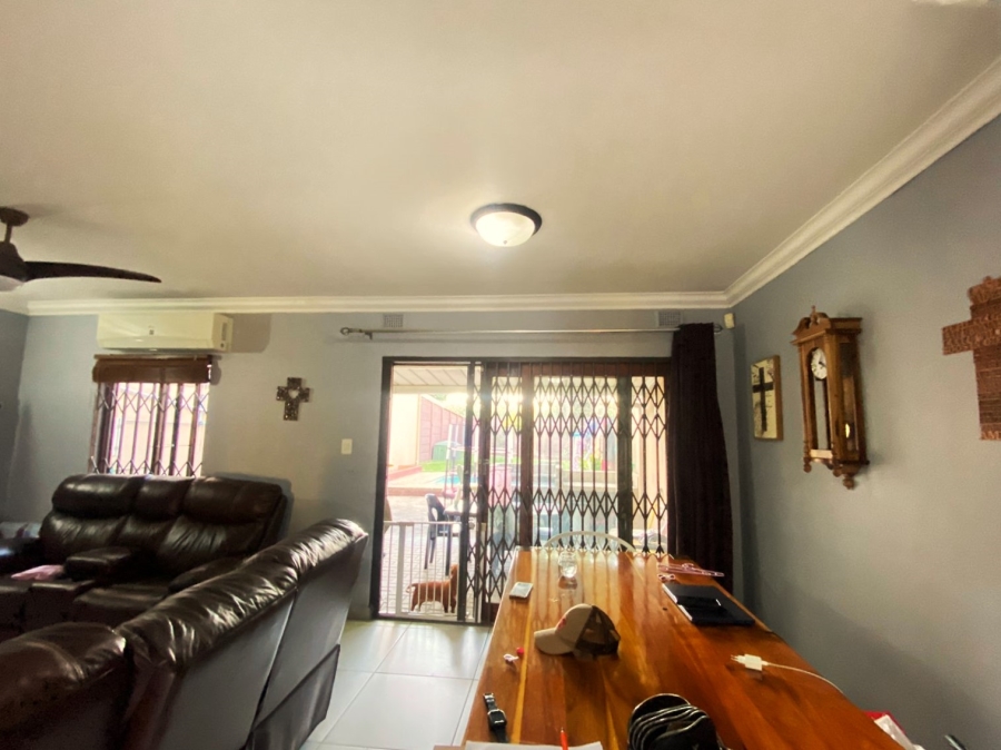 3 Bedroom Property for Sale in Meer En See KwaZulu-Natal