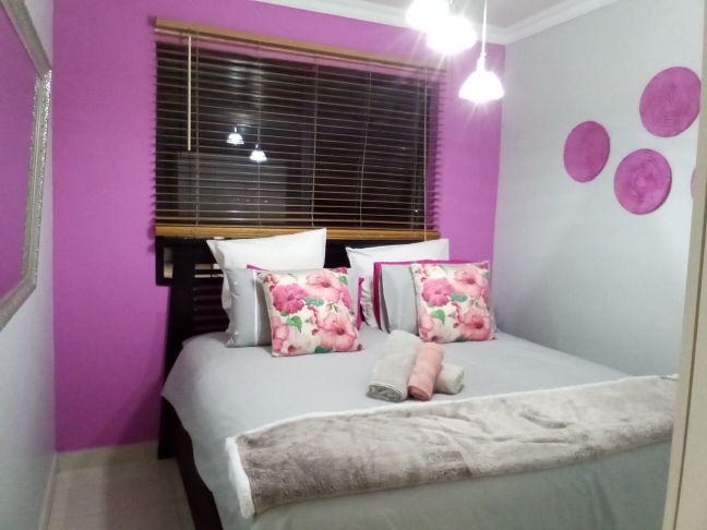 To Let 2 Bedroom Property for Rent in Umhlanga KwaZulu-Natal