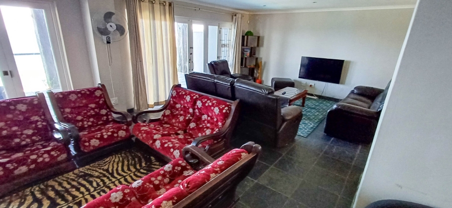 4 Bedroom Property for Sale in Ocean View KwaZulu-Natal