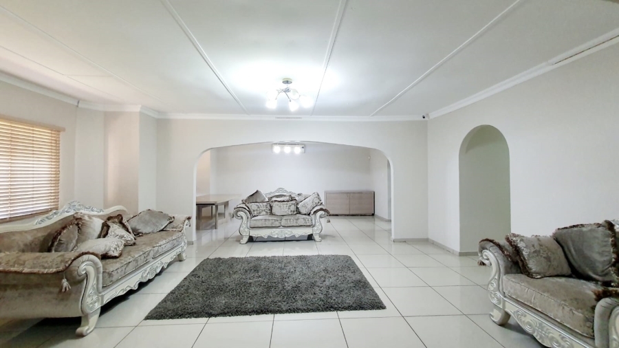 4 Bedroom Property for Sale in Veld En Vlei KwaZulu-Natal