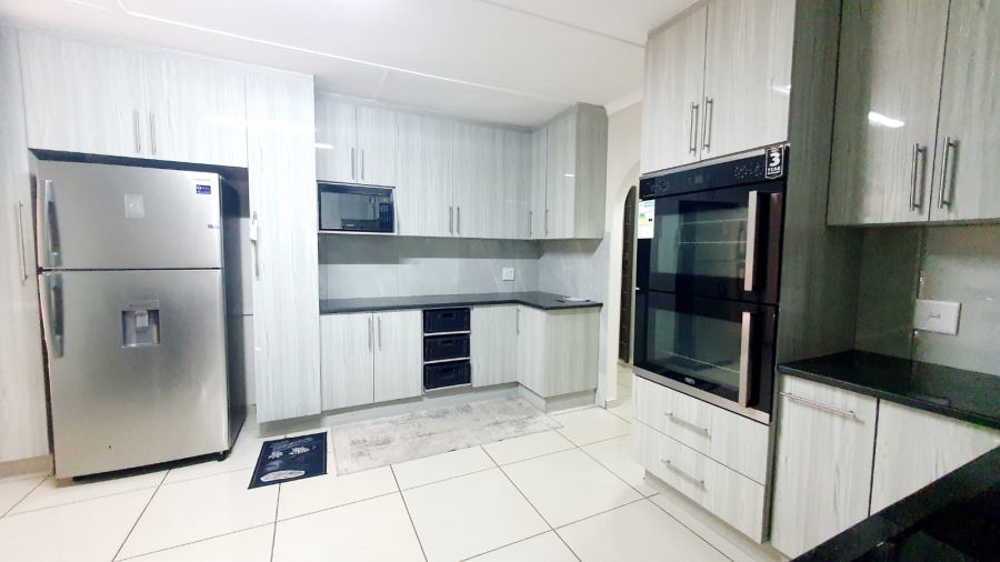 4 Bedroom Property for Sale in Veld En Vlei KwaZulu-Natal