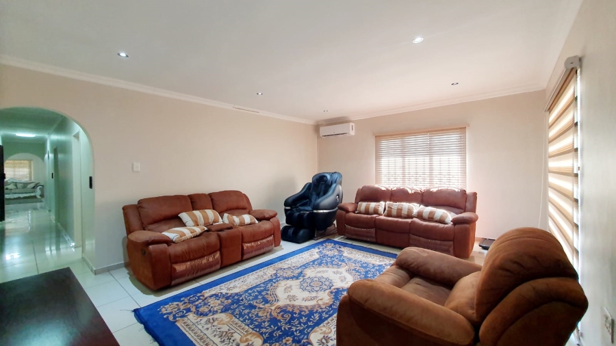 4 Bedroom Property for Sale in Veld En Vlei KwaZulu-Natal