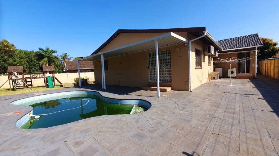 4 Bedroom Property for Sale in Veld En Vlei KwaZulu-Natal