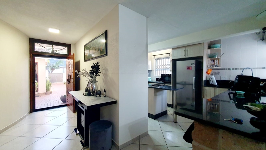 4 Bedroom Property for Sale in Meer En See KwaZulu-Natal