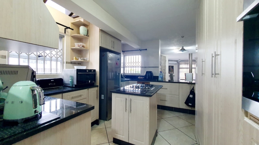 4 Bedroom Property for Sale in Meer En See KwaZulu-Natal