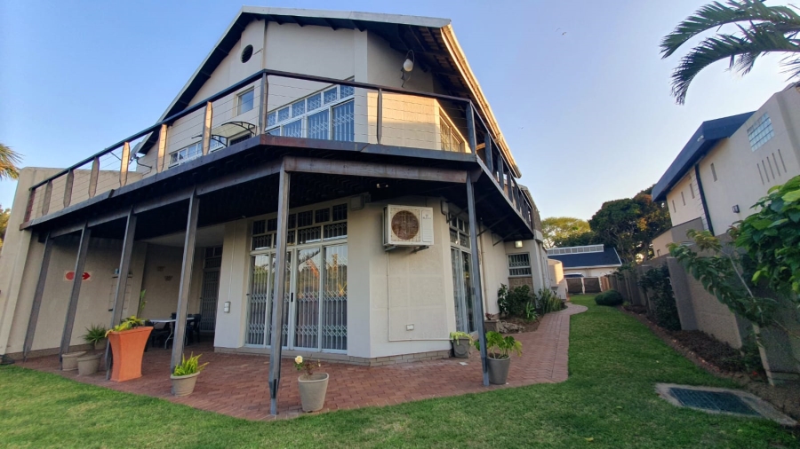 4 Bedroom Property for Sale in Meer En See KwaZulu-Natal