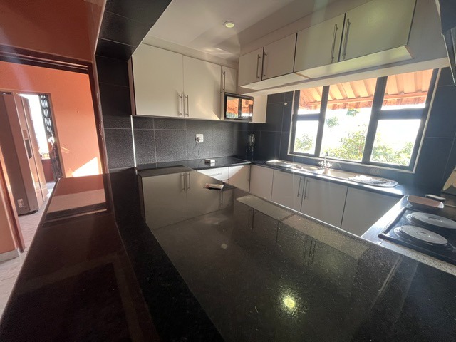 3 Bedroom Property for Sale in Grosvenor KwaZulu-Natal