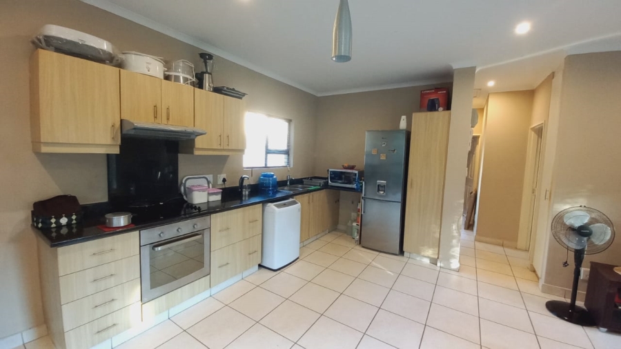 To Let 2 Bedroom Property for Rent in Illovo Beach KwaZulu-Natal