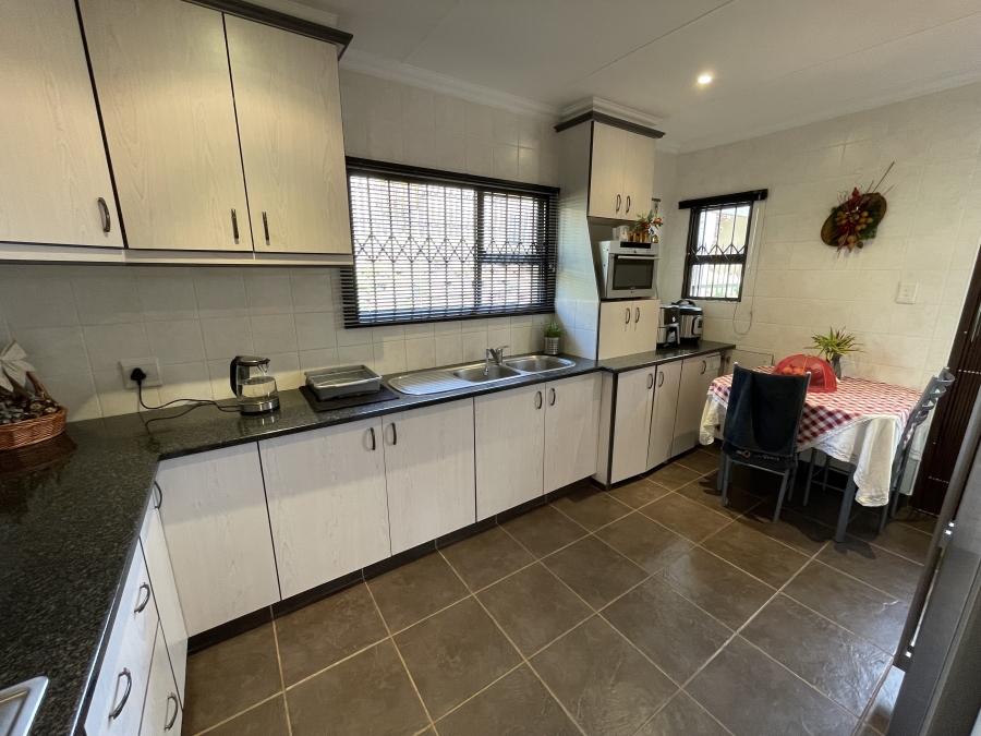 3 Bedroom Property for Sale in Sheffield Beach KwaZulu-Natal