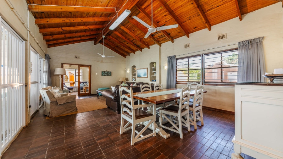 7 Bedroom Property for Sale in Shakas Rock KwaZulu-Natal