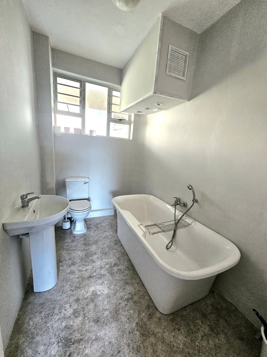 2 Bedroom Property for Sale in Essenwood KwaZulu-Natal