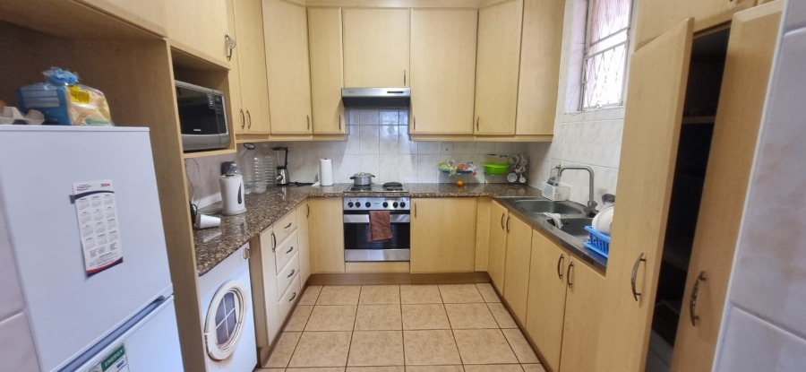 2 Bedroom Property for Sale in Glenwood KwaZulu-Natal