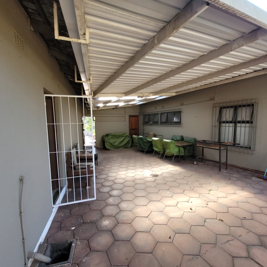 3 Bedroom Property for Sale in Manors KwaZulu-Natal