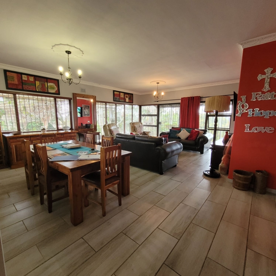 3 Bedroom Property for Sale in Manors KwaZulu-Natal