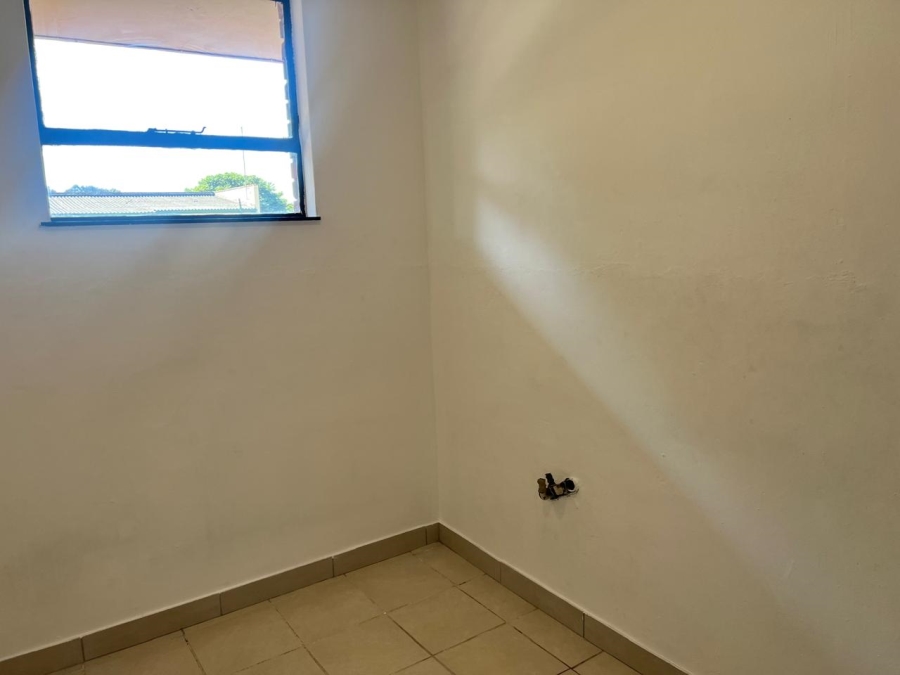 2 Bedroom Property for Sale in Pinetown KwaZulu-Natal