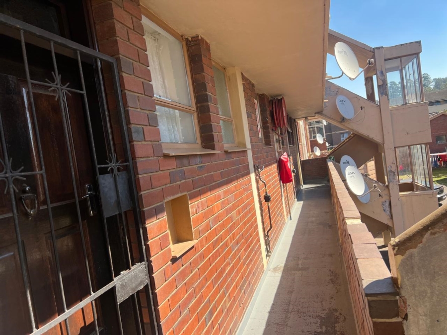 2 Bedroom Property for Sale in Pinetown KwaZulu-Natal