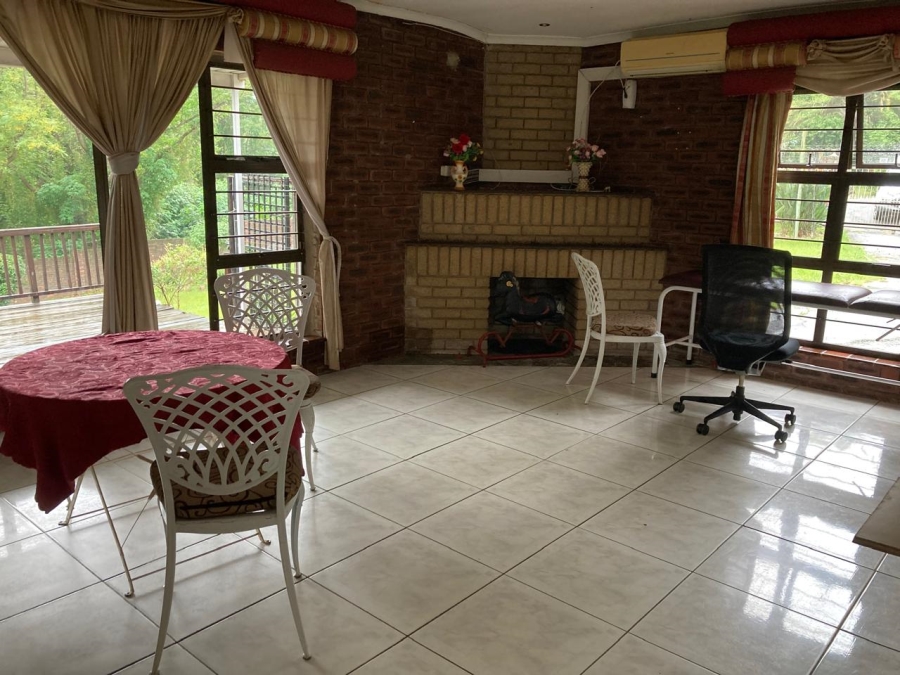 3 Bedroom Property for Sale in Dawncrest KwaZulu-Natal