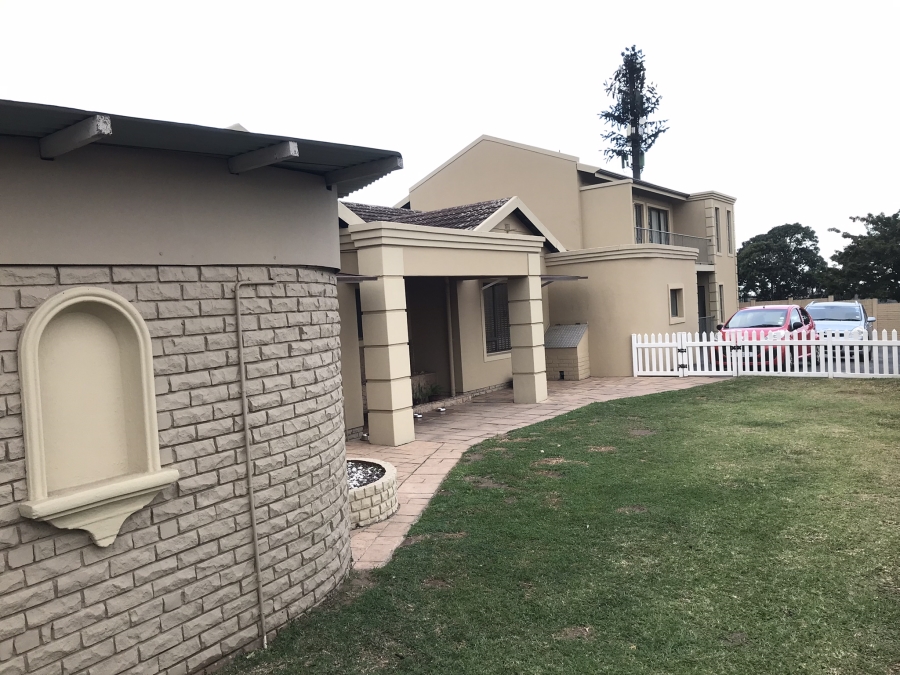 7 Bedroom Property for Sale in Moseley Park KwaZulu-Natal