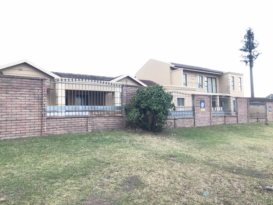 7 Bedroom Property for Sale in Moseley Park KwaZulu-Natal