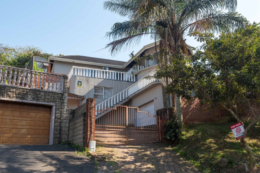 4 Bedroom Property for Sale in La Mercy KwaZulu-Natal