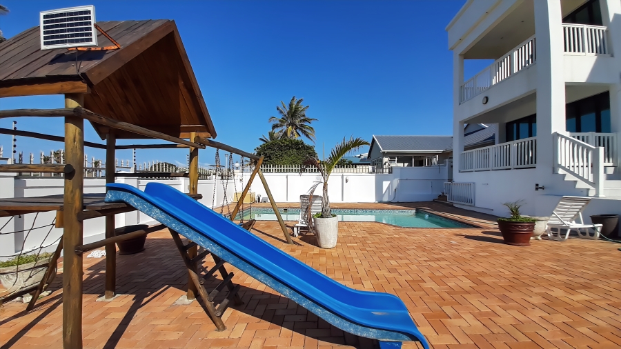 To Let 7 Bedroom Property for Rent in Compensation Beach KwaZulu-Natal