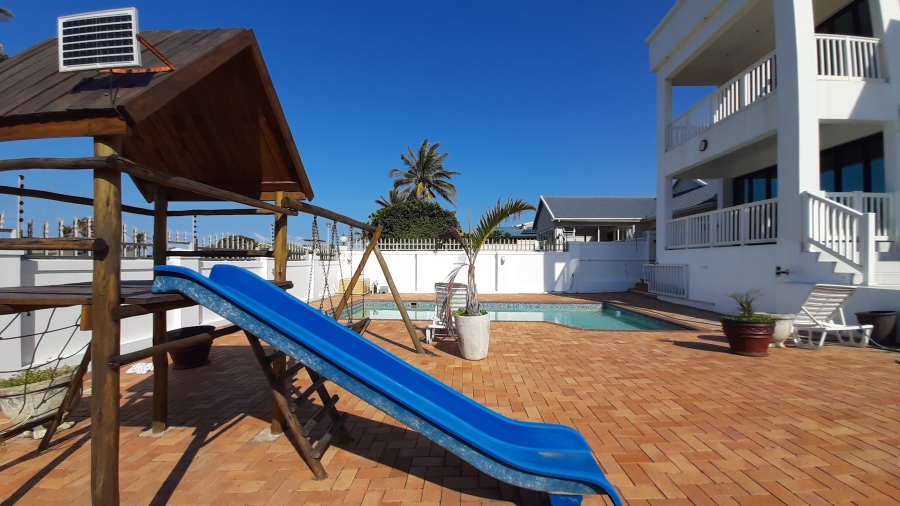 To Let 7 Bedroom Property for Rent in Compensation Beach KwaZulu-Natal