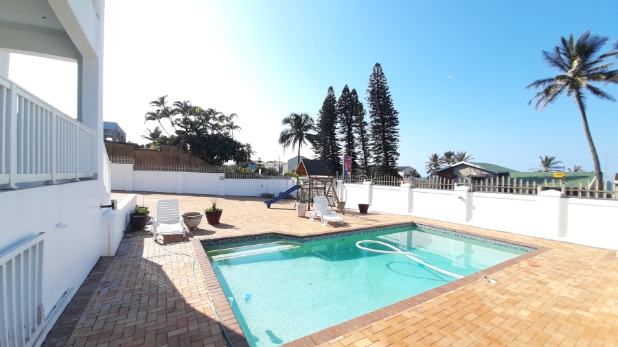 To Let 7 Bedroom Property for Rent in Compensation Beach KwaZulu-Natal