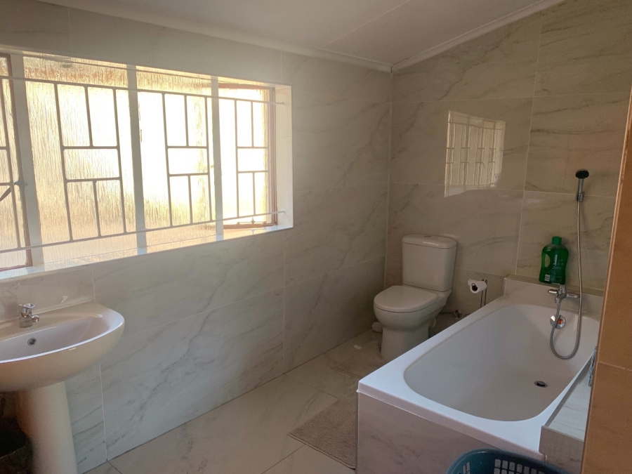 4 Bedroom Property for Sale in Hospitaalpark KwaZulu-Natal