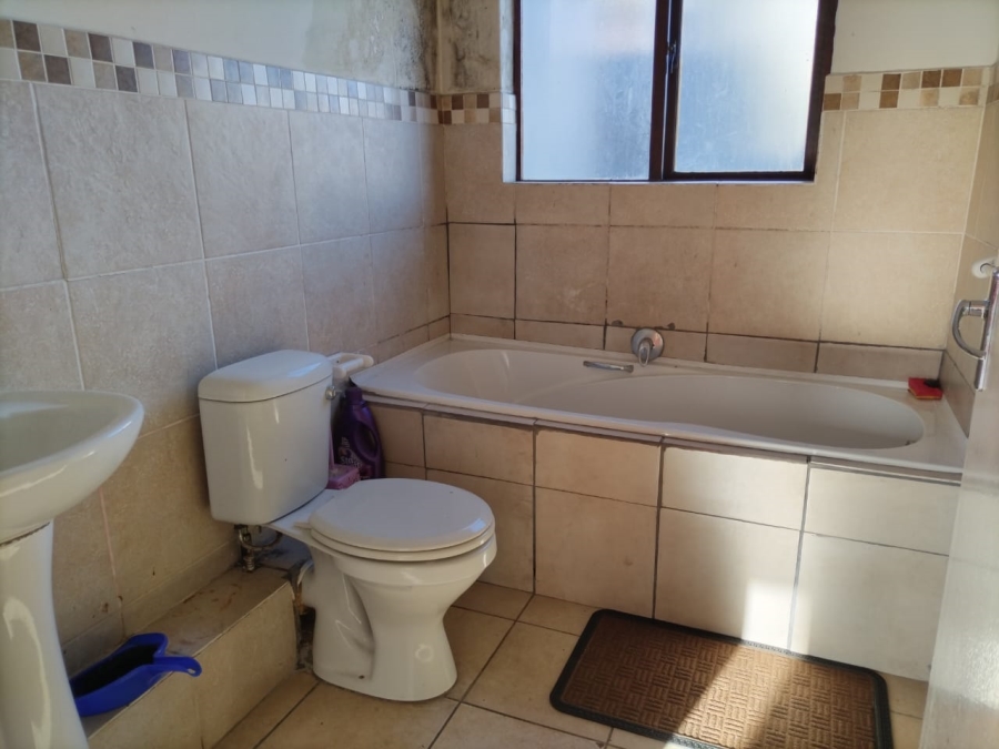 2 Bedroom Property for Sale in Brackenham KwaZulu-Natal