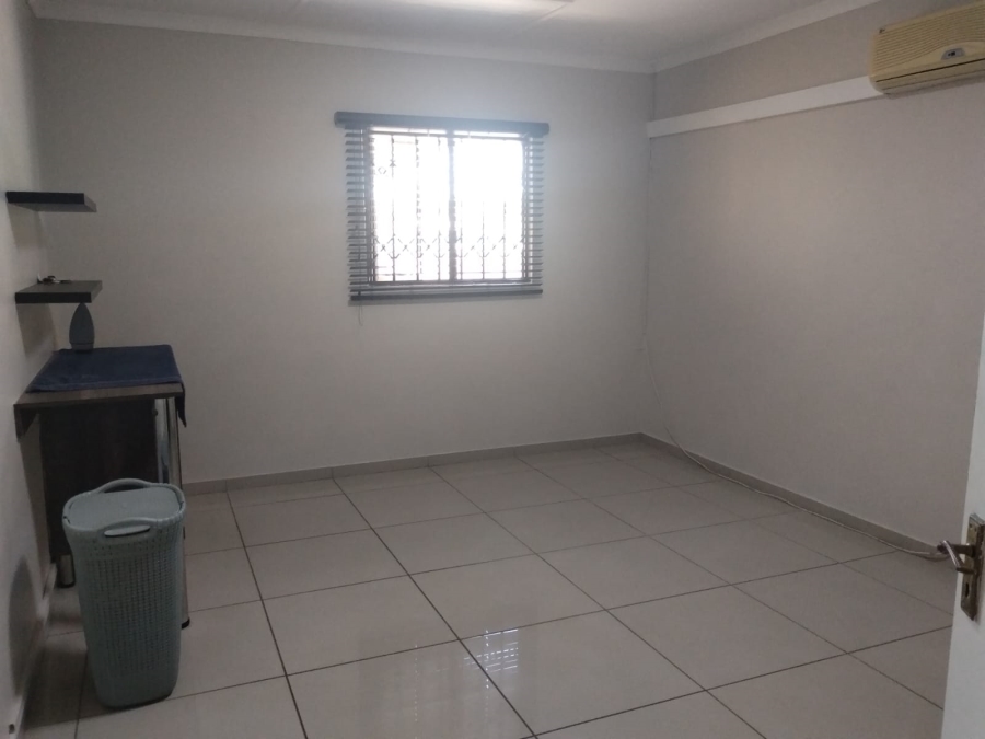 4 Bedroom Property for Sale in Veld En Vlei KwaZulu-Natal