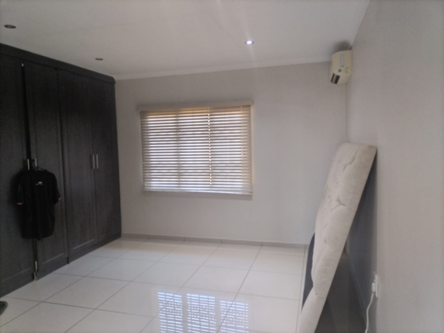 4 Bedroom Property for Sale in Veld En Vlei KwaZulu-Natal