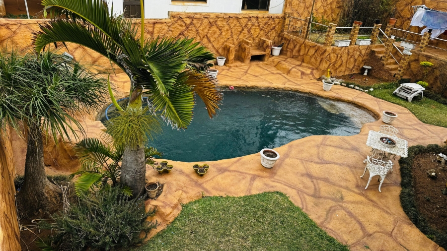 4 Bedroom Property for Sale in Treasure Beach KwaZulu-Natal