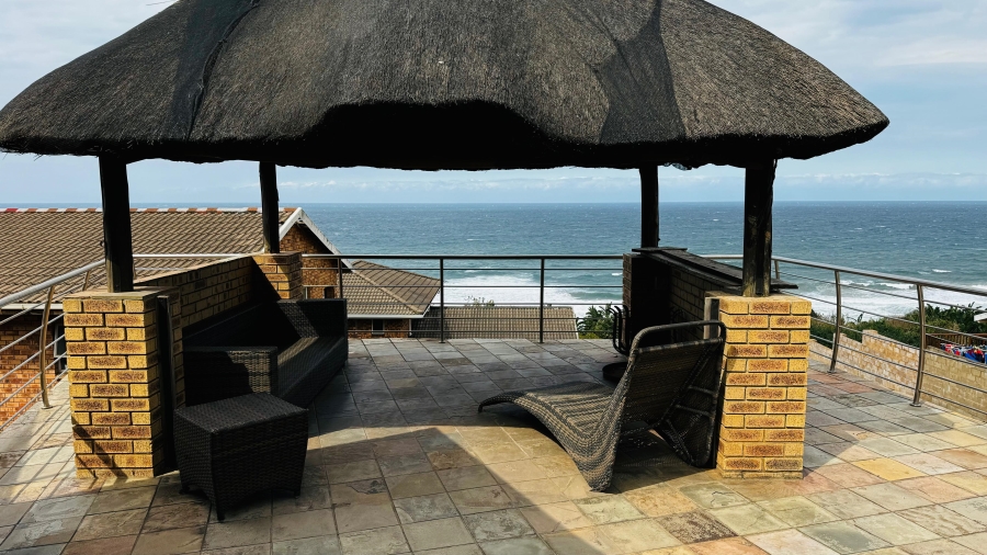 4 Bedroom Property for Sale in Treasure Beach KwaZulu-Natal