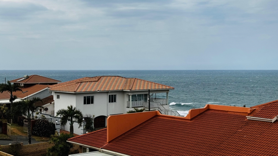 4 Bedroom Property for Sale in Treasure Beach KwaZulu-Natal