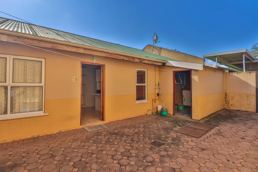 2 Bedroom Property for Sale in Sherwood KwaZulu-Natal