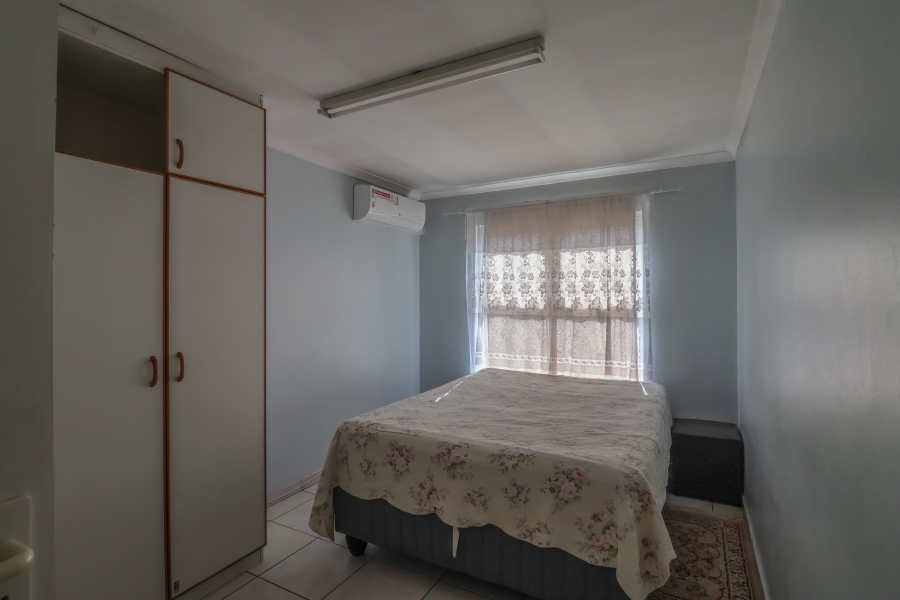 2 Bedroom Property for Sale in Sherwood KwaZulu-Natal