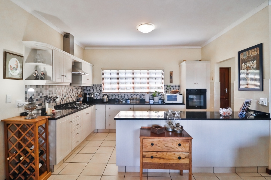 3 Bedroom Property for Sale in Greendale KwaZulu-Natal