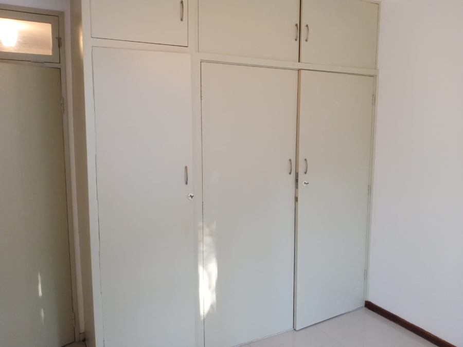 To Let 2 Bedroom Property for Rent in Essenwood KwaZulu-Natal