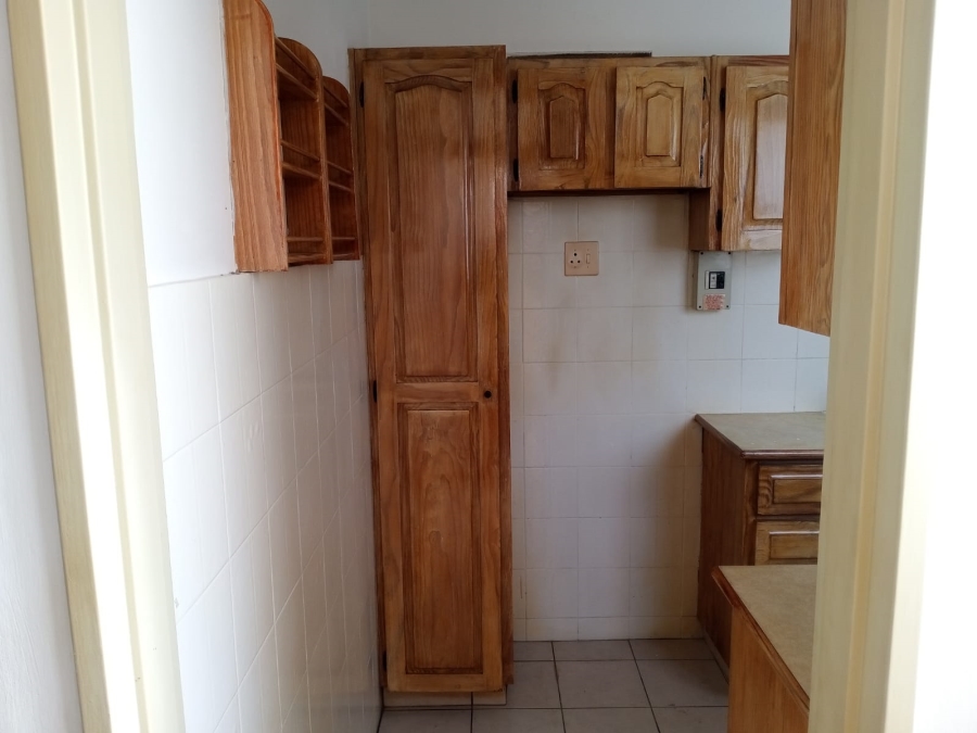 To Let 2 Bedroom Property for Rent in Essenwood KwaZulu-Natal