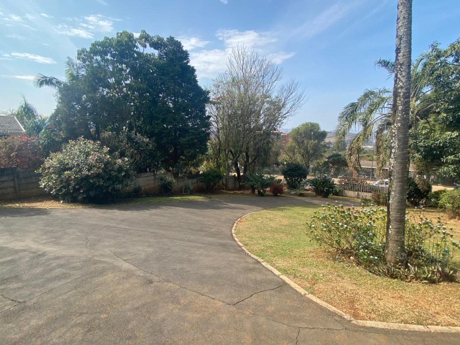 5 Bedroom Property for Sale in Athlone KwaZulu-Natal