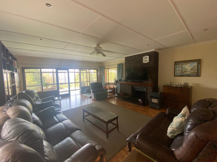 5 Bedroom Property for Sale in Athlone KwaZulu-Natal