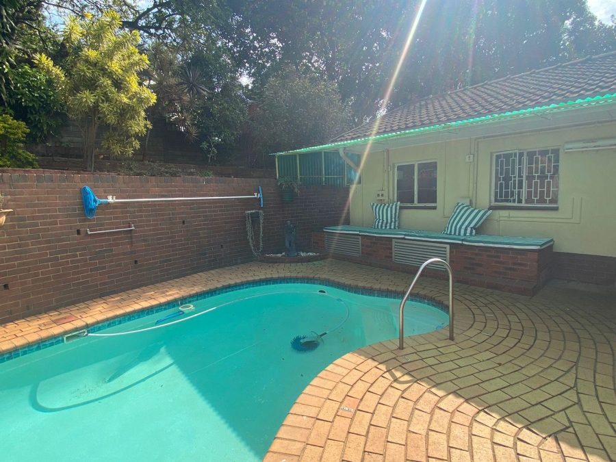 5 Bedroom Property for Sale in Athlone KwaZulu-Natal