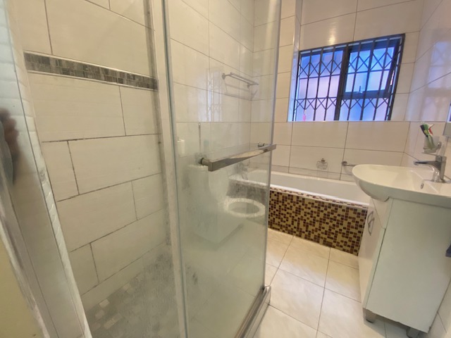 2 Bedroom Property for Sale in Arboretum KwaZulu-Natal