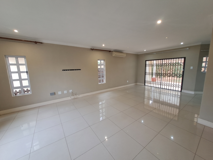 To Let 3 Bedroom Property for Rent in Edgemount Estate KwaZulu-Natal