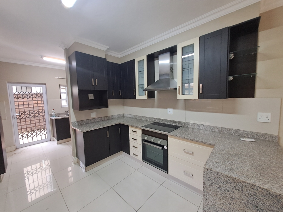 To Let 3 Bedroom Property for Rent in Edgemount Estate KwaZulu-Natal