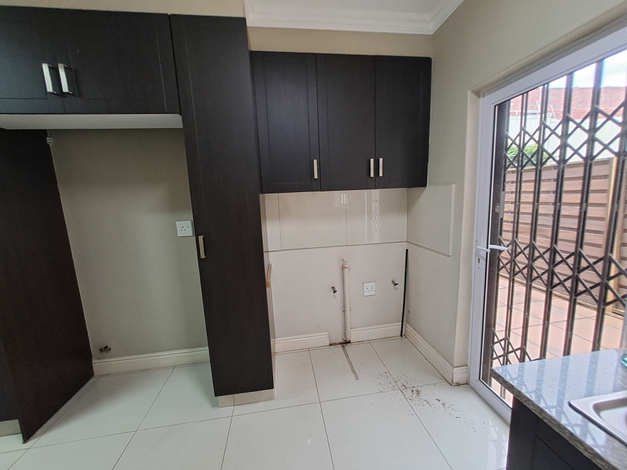 To Let 3 Bedroom Property for Rent in Edgemount Estate KwaZulu-Natal