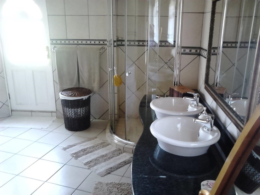 4 Bedroom Property for Sale in Pioneer Park KwaZulu-Natal