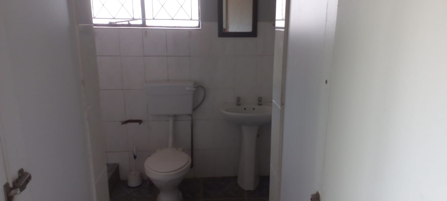 To Let 1 Bedroom Property for Rent in Bellair KwaZulu-Natal